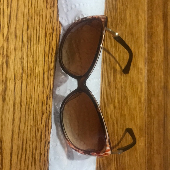 Sunglasses - Picture 1 of 3